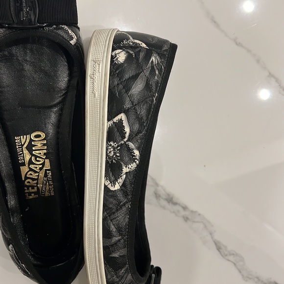 Ferragamo flats - Picture 3 of 6